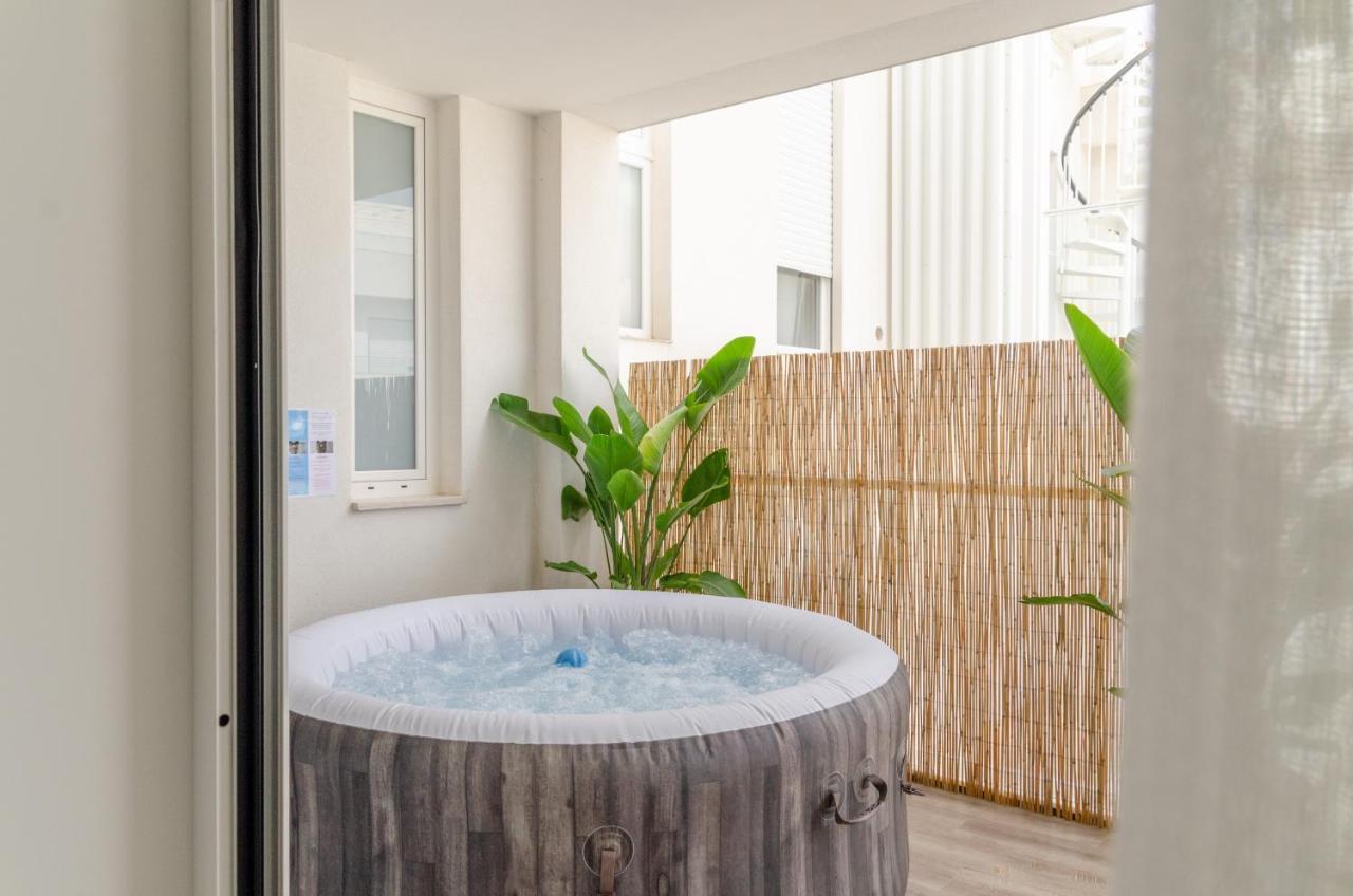 Ferienwohnung Apulialux Polignano High Class / Jacuzzi + Parking Polignano a Mare Exterior foto